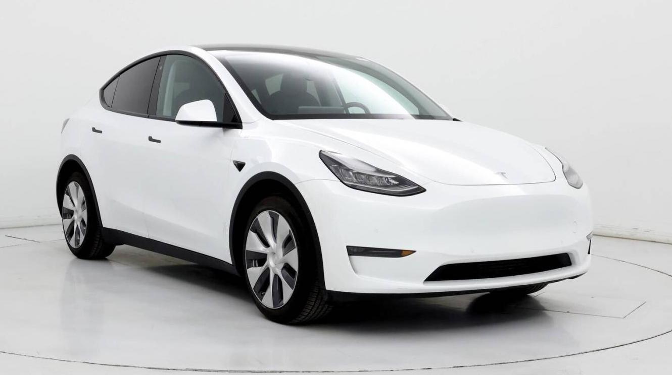 TESLA MODEL Y 2020 5YJYGDEE0LF052843 image